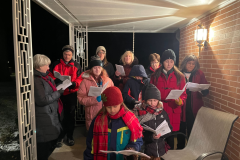 Caroling to WUMC Limited Mobility Members